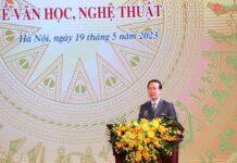Trao tặng Giải thưởng Hồ Chí Minh Giải thưởng Nhà nước về văn học, nghệ thuật