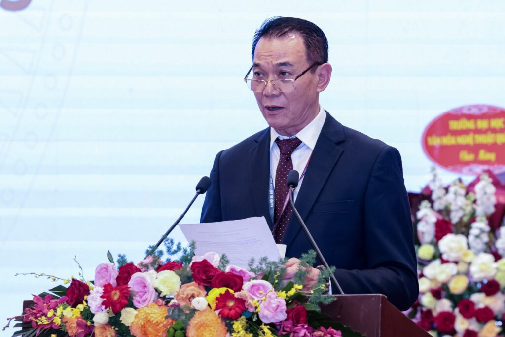 TS, NSND Phạm Anh Phương, Chủ tịch Hội Nghệ sĩ Múa Việt Nam đọc lời khai mạc. Ảnh: BTC